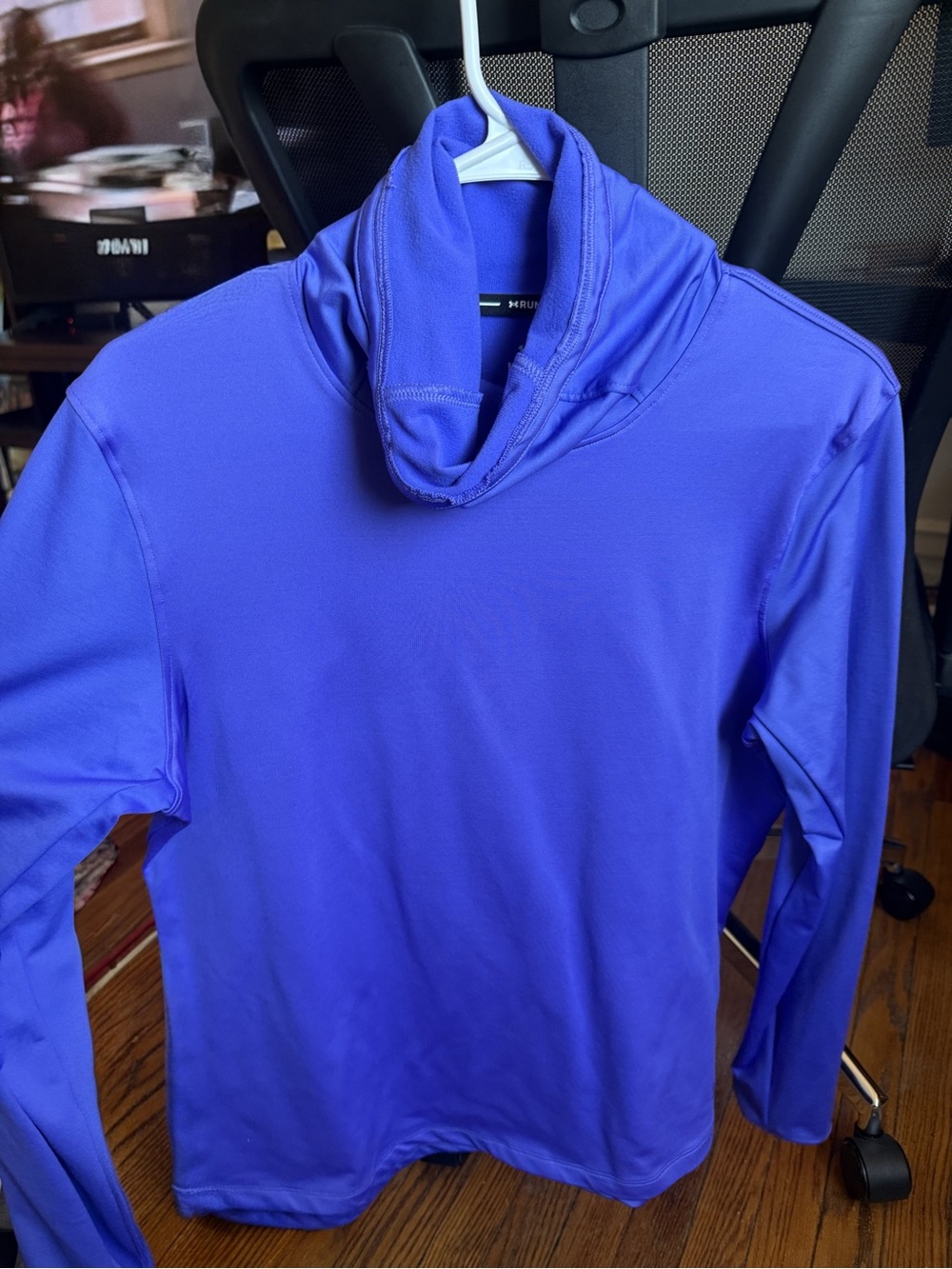 LG Blue Running Performance Top